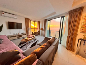 Saradise Kuching Merriton Luxury Condo Balcony 3BR HFloor w Flight View & FREE 2CPark